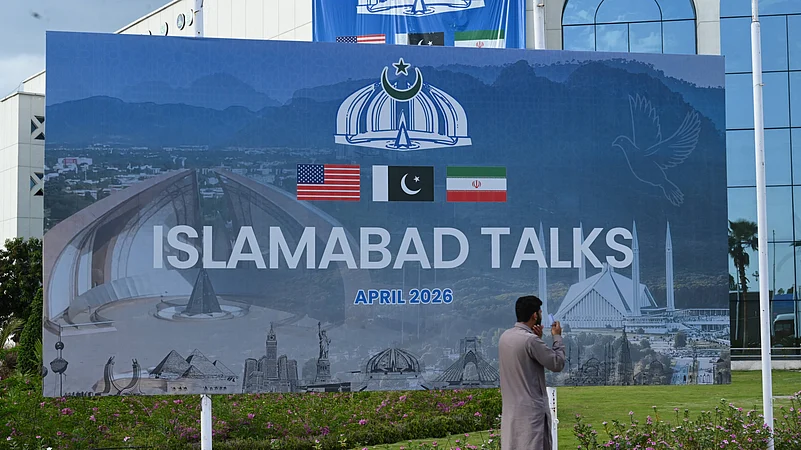 Pakistan mediator Us-Iran peace deal