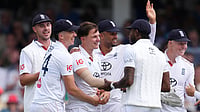 AP Photo/Ben Whitley : New Zealand finish Day 1 of the 2nd Test at Oval against England at 291/7.