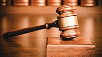 Thane Court Acquits Three in Constable Assault Case; Notes Cop Himself was Drunk File Photo : Thane Court Acquits Three in Constable Assault Case; Notes Cop Himself was Drunk