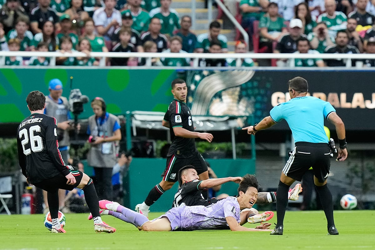 Mexico vs South Korea FIFA World Cup 2026 Lee Jae-sung tackled AP Photo