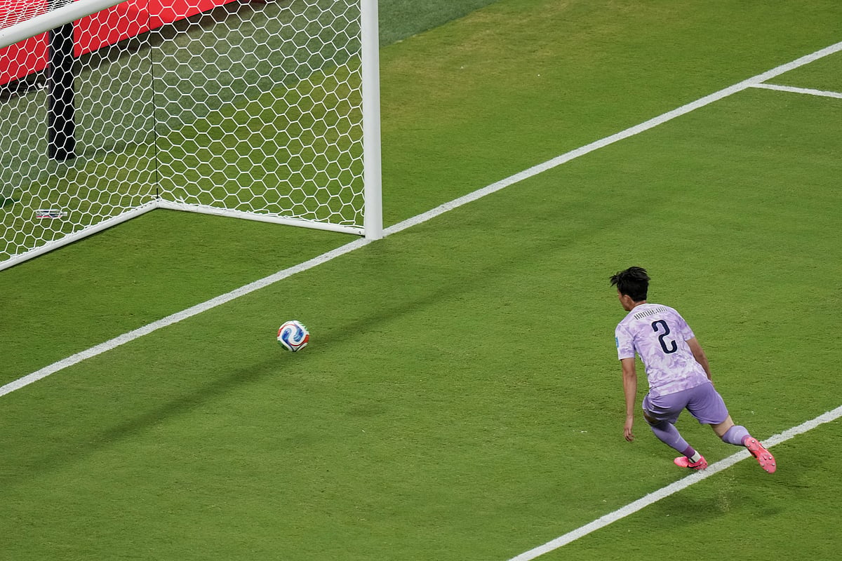 Mexico vs South Korea FIFA World Cup 2026 Lee Han-beom watches AP Photo