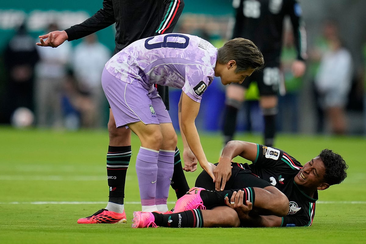 Mexico vs South Korea FIFA World Cup 2026 Group A Luis Romo In Pain AP Photo