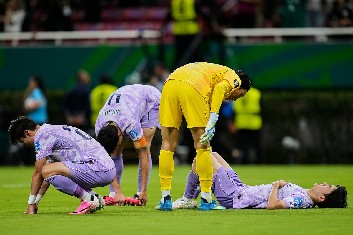 Mexico vs South Korea FIFA World Cup 2026 Group A Korean players react AP Photo
