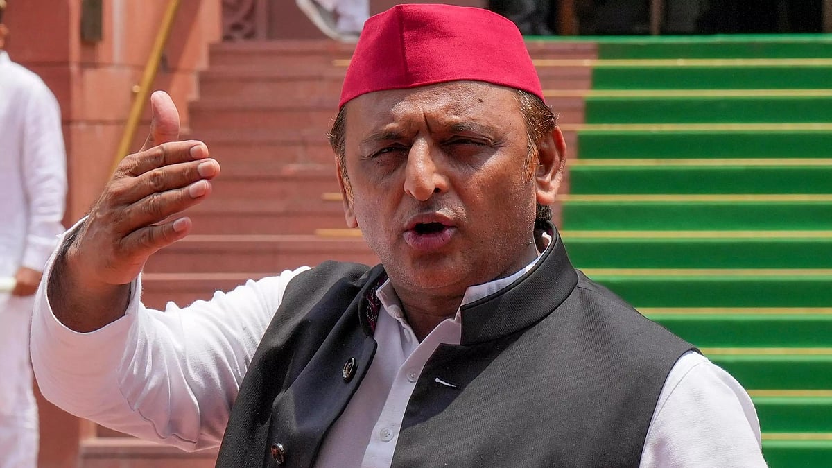 Akhilesh Calls for SIT to Probe Record-Breaking Ayodhya Visits - null