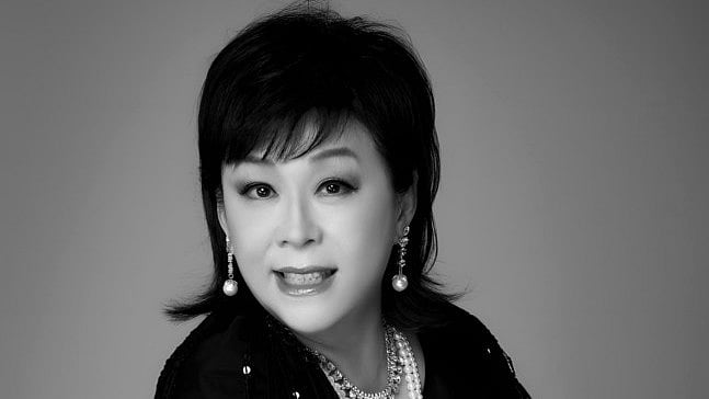 Singer Ok-hee dies at 73 - X