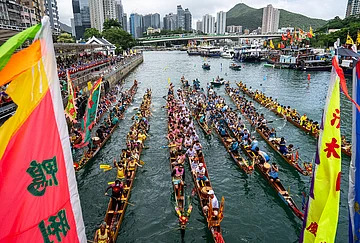 | Photo: AP/Chan Long Hei : Competitors take part in the Aberdeen Dragon Boat Race to celebrate the Dragon Boat Festival in Hong Kong.