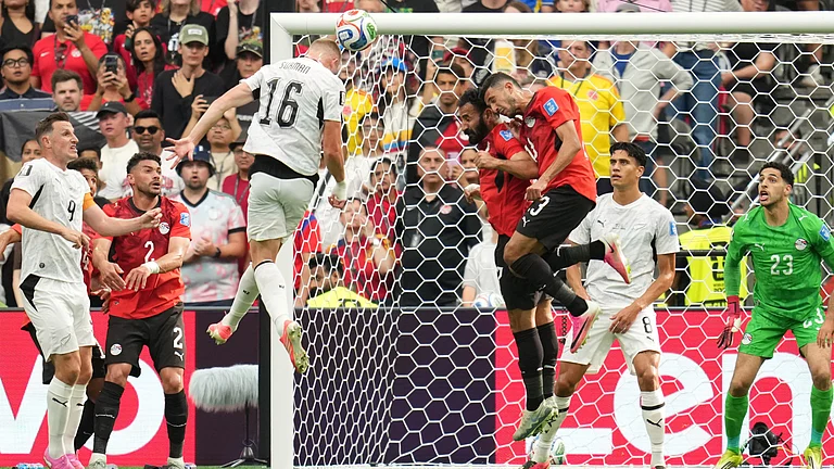 New Zealand's Finn Surman (16) scores the opening goal during the World Cup Group G soccer match between New Zealand and Egypt in Vancouver, British Columbia, Sunday, June 21, 2026 - (AP Photo/Abbie Parr)