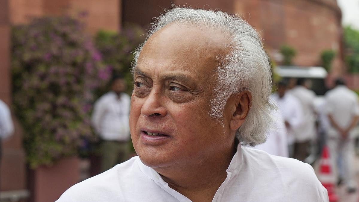 Entire Political Science of Data Doctoring: Cong Slams Govt on Rural Wage Figures - null