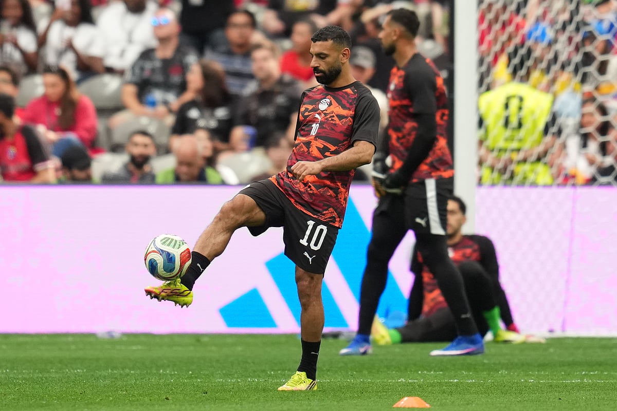 Egypt's Mohamed Salah (10) warms up before the World Cup Group G soccer match between New Zealand and Egypt in Vancouver, British Columbia, Sunday, June 21, 2026 - (AP Photo/Abbie Parr)