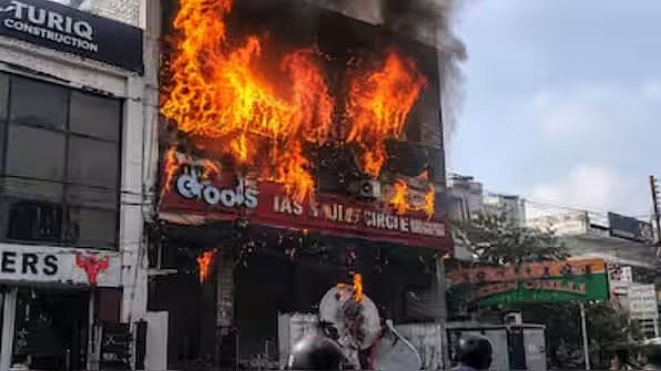 Lucknow Fire: CM Cancels Tuesday Programmes, 4 Arrested; SIT Probe Ordered - null