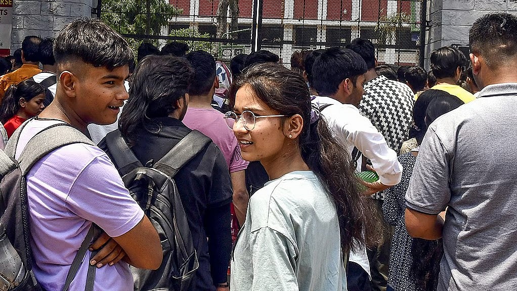Nanded University Halts BSc Admissions in 24 Colleges over Deficiencies - null