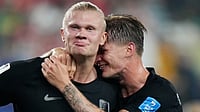 (AP Photo/Steve Luciano) : Norway's Erling Haaland, left, celebrates with David Moeller Wolfe after scoring their third goal during the World Cup Group I soccer match between Norway and Senegal in East Rutherford, N.J., near New York, Monday, June 22, 2026