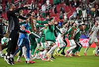 Algeria Refused To Bow Out, Completing A Dramatic Comeback To Eliminate Jordan | Photo: AP/Eakin Howard : Players of Algeria react after the World Cup Group J soccer match against Jordan in Santa Clara, California near San Francisco.
