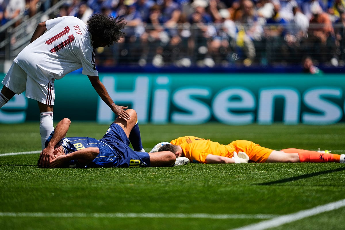 Bosnia Vs Qatar FIFA World Cup 2026 Group B Vasilj Collides AP Photo