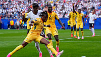 England Vs Ghana, FIFA World Cup 2026: Black Stars’ Defensive Wall Holds Three Lions To Goalless Draw (AP Photo/Petr David Josek) : Ghana's Fatawu Issahaku (7) and England's Noni Madueke (20) battle for the ball during the World Cup Group L soccer match between England and Ghana in Foxborough, Mass., near Boston, Tuesday, June 23, 2026.