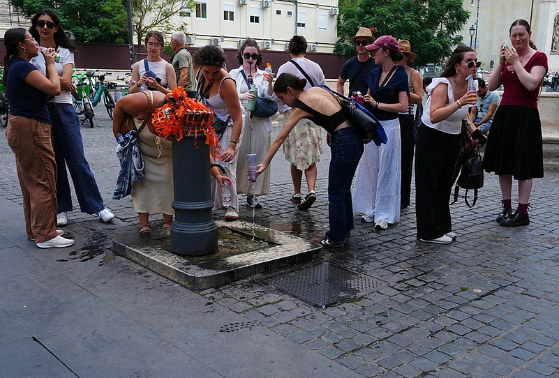 An early heat wave hits Europe