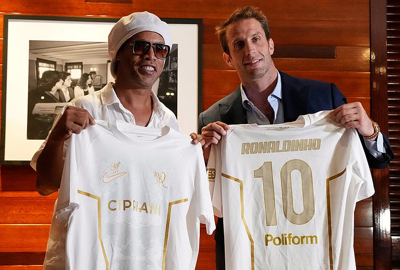 Ronaldinho Signs Up For Italian Serie C club Ravenna FC- Ignazio Cipriani