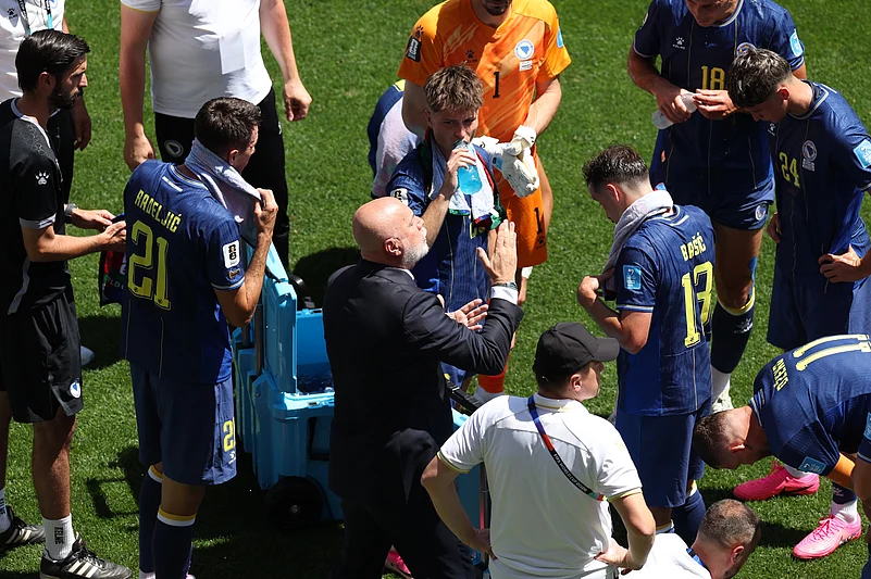 Bosnia Vs Qatar FIFA World Cup 2026 Group B Serge Barbarezi Talks AP Photo
