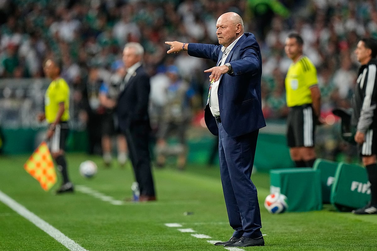 Czechia Vs Mexico FIFA World Cup 2026 Group A Miroslav Koubek Looks On The Ground AP Photo