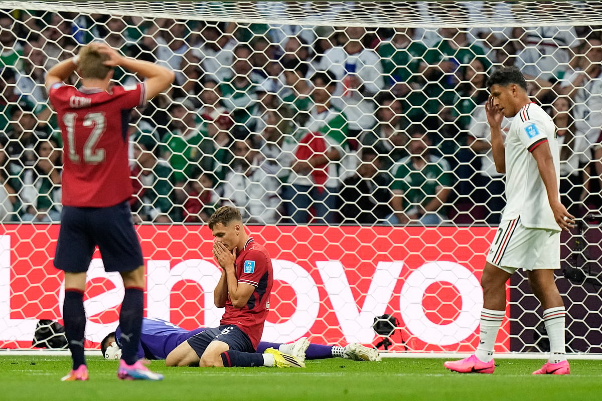 Czechia Vs Mexico FIFA World Cup 2026 Group A Vladimir Coufal Missed Chance AP Photo
