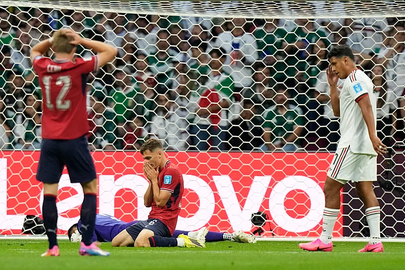 Czechia Vs Mexico FIFA World Cup 2026 Group A Vladimir Coufal Missed Chance AP Photo