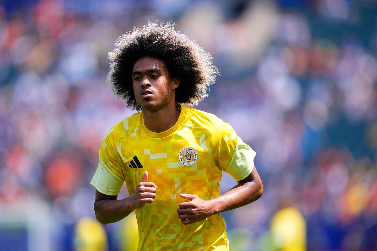 Curacao vs Ivory Coast FIFA World Cup 2026 Group E Tahith Chong warms up AP Photo