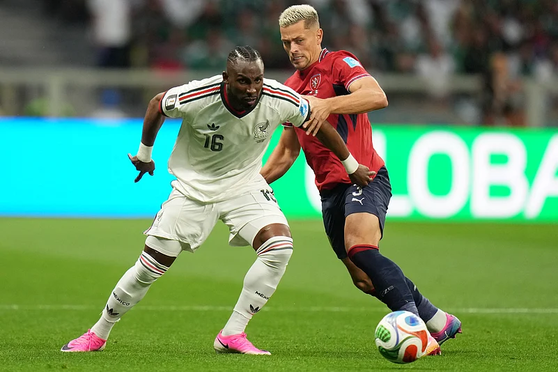 Czechia Vs Mexico FIFA World Cup 2026 Group A Julian Quinones and Tomas Holes AP Photo