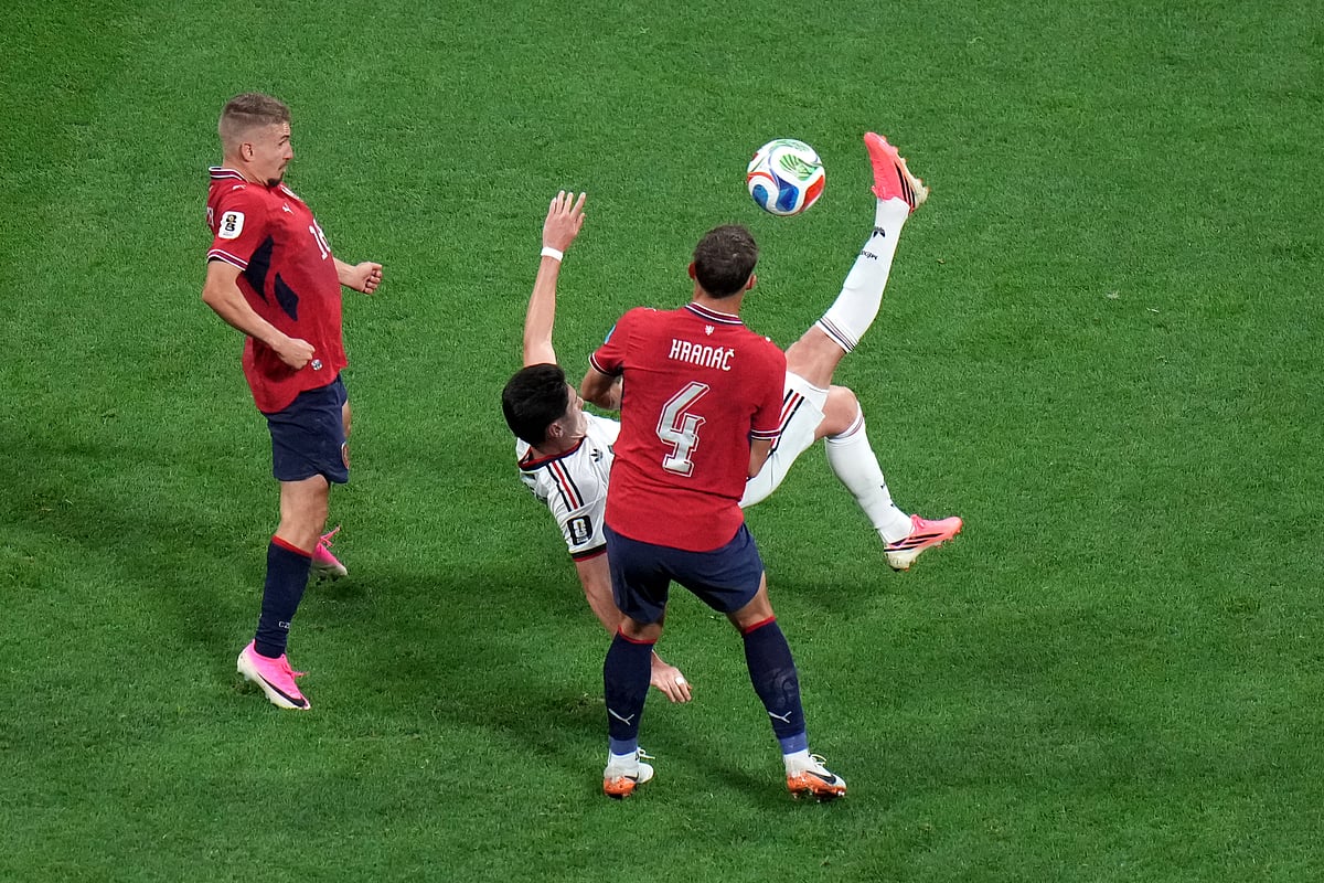 Czechia Vs Mexico FIFA World Cup 2026 Group A Julian Quinones overhead AP Photo