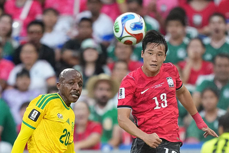 South Africa Vs South Korea FIFA World Cup 2026 Group A Lee Kang-in and Khuliso Mudau AP Photo