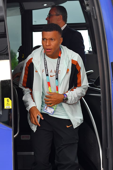 France's Kylian Mbappe (10) arrives before the World Cup Group I soccer match between Norway and France in Foxborough