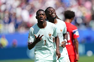 AP/Martin Meissner : France's Ousmane Dembele celebrates after scoring his side's third goal during the World Cup Group I soccer match