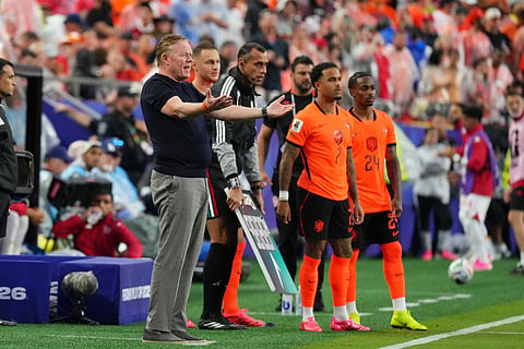 Netherlands head coach Ronald Koeman gestures during the World Cup Group F soccer match between Tunisia and the Netherlands in Kansas City, Mo., Thursday, June 25, 2026.