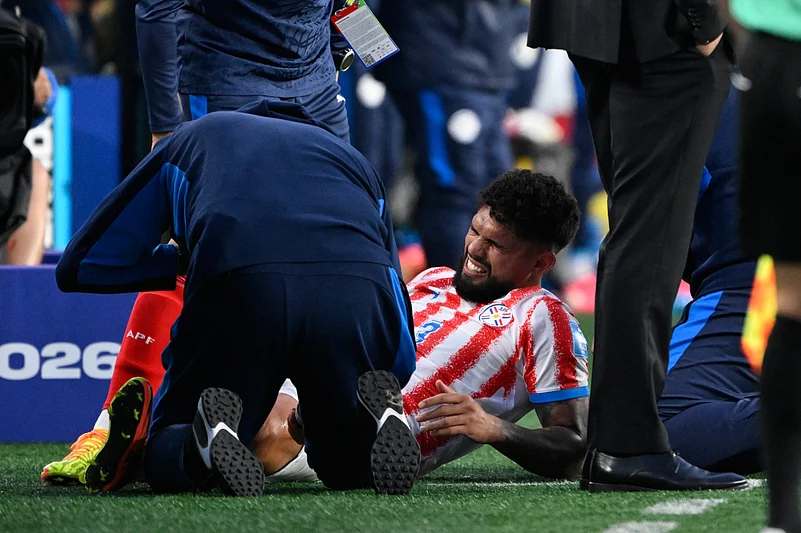 Paraguay vs Australia, FIFA World Cup 2026 Group D Omar Alderete Crashes AP Photo