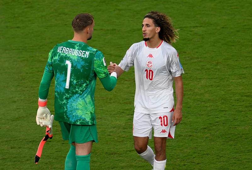 Netherlands vs Tunisia World Cup Soccer highlights-Bart Verbruggen