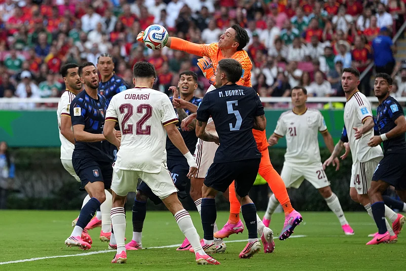 Spain vs Uruguay FIFA World Cup 2026 Group H Fernando Muslera Action AP Photo