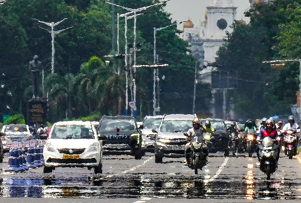 Mirage at Red Road in Kolkata
