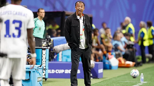 AP Photo/Erik S. Lesser : Cabo Verde head coach Bubista gives instructions during the World Cup Group H soccer match between Spain and Cape Verde in Atlanta, Monday, June 15, 2026.