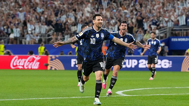 Argentina's Lionel Messi (10) celebrates scoring his side's 3rd goal during the World Cup Group J soccer match between Jordan and Argentina in Arlington, Texas, near Dallas, Saturday, June 27, 2026 - (AP Photo/Tony Gutierrez)