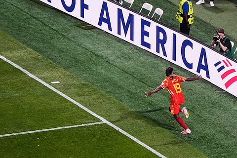 Congo's Fiston Mayele (19) celebrates after scoring their second goal during the World Cup Group K soccer match between DR Congo and Uzbekistan in Atlanta, Saturday, June 27, 2026.