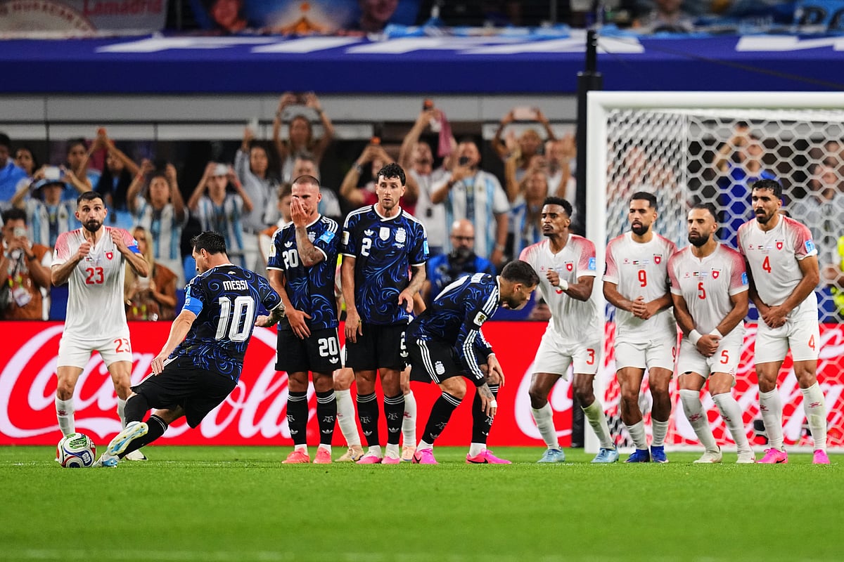 Lionel Messi free kick