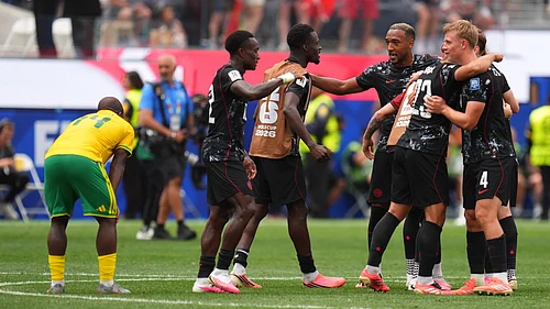 (AP Photo/Manu Fernandez) : Canada players celebrate after the World Cup round of 32 soccer match between South Africa and Canada in Inglewood, Calif., near Los Angeles, Sunday, June 28, 2026