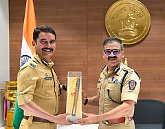 (Vishwas Nangre Patil at left)
The 45-second video, which has been widely circulated on social media, shows the 1997-batch IPS officer addressing the event organised to mark the RSS's centenary year. - SUNNY SHENDE