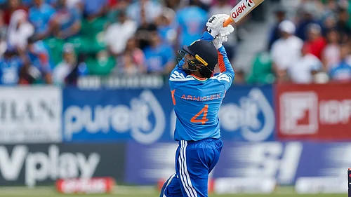 X/BCCI : Ireland beat India by 34 runs to take 1-0 lead in series.
