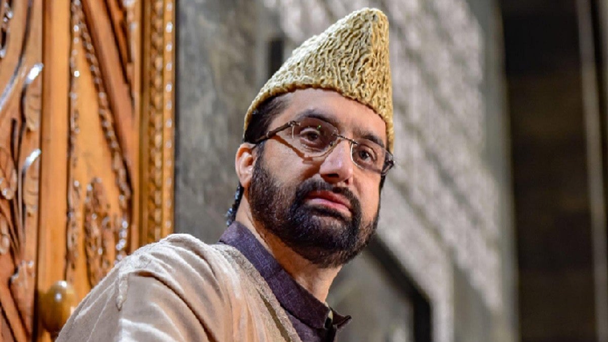 India, Pak Should Return to Negotiating Table: Mirwaiz - null
