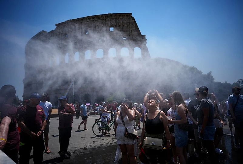 Early Heat Wave in Europe best photo highlights-Italy heat weather