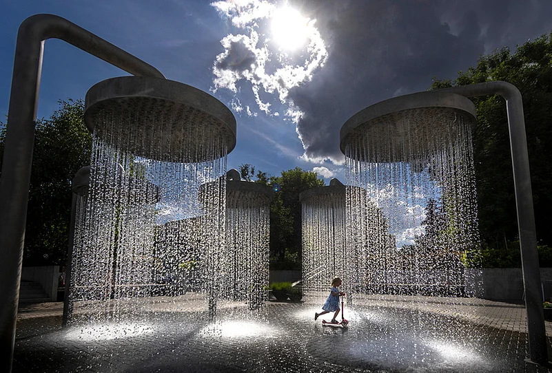 Early Heat Wave in Europe best photo highlights-Lithuania heatwave