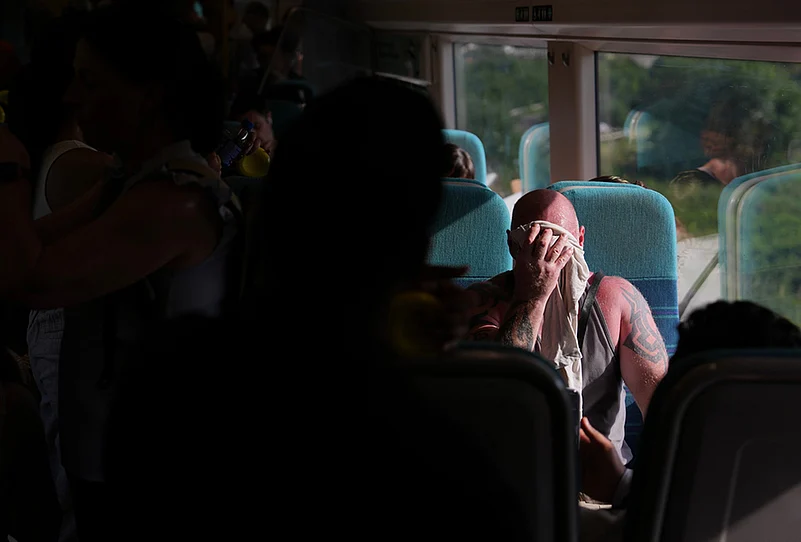 Early Heat Wave in Europe best photo highlights-London weather