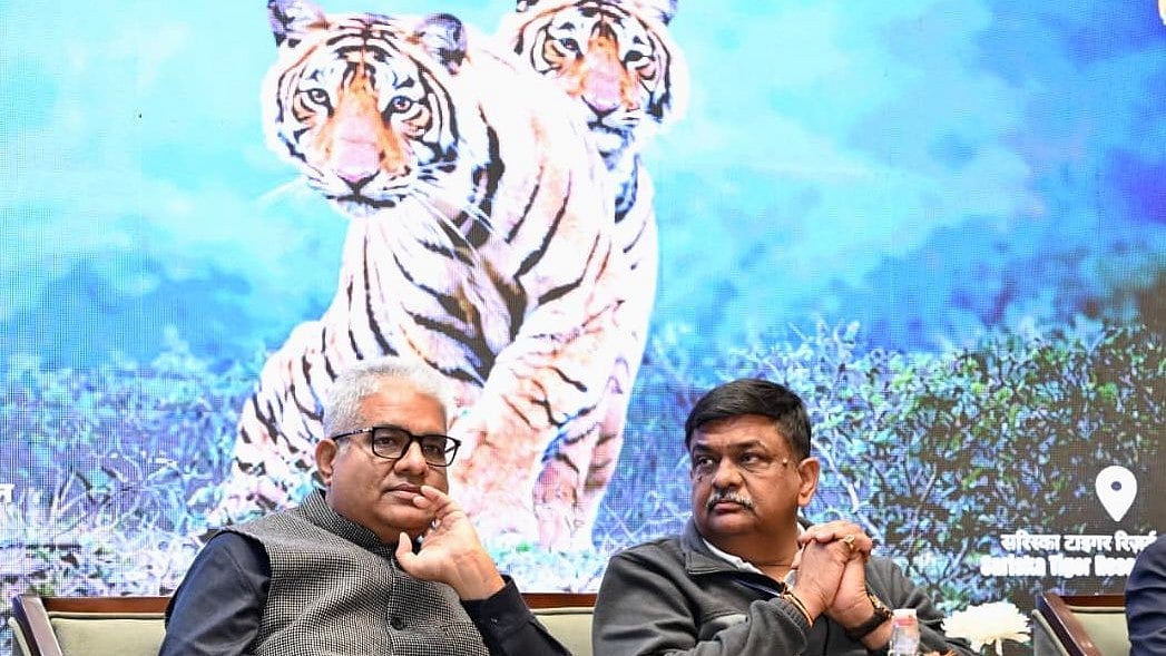 Centre and West Bengal Govt Exploring Tiger Reintroduction Opportunities: Bhupender Yadav - null