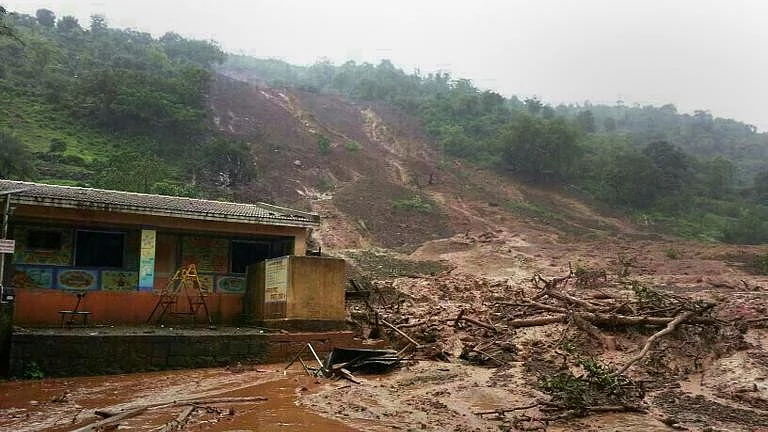 Rain-Triggered Landslide Destroys House in Mangaluru: 3 Killed, Three Others Rescued - null