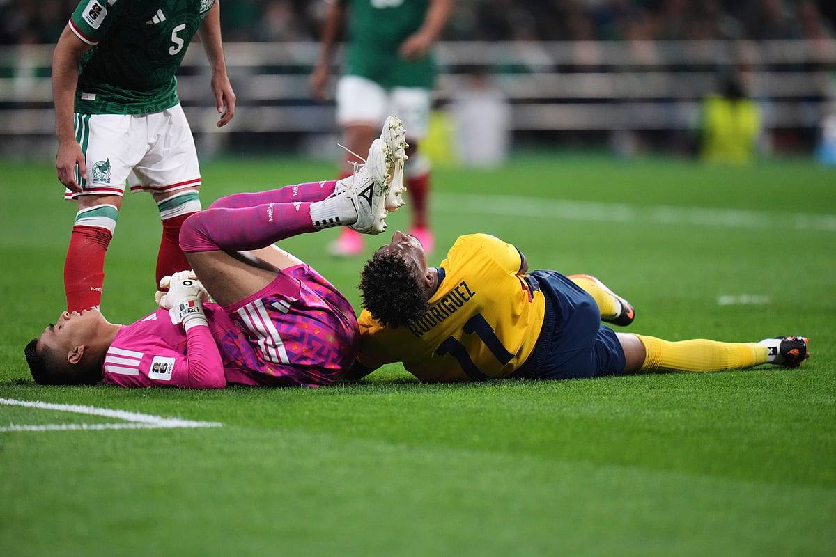 Mexico vs Ecuador, FIFA World Cup 2026 Rd 32 Kevin Rodriguez and Raul Rangel AP Photo